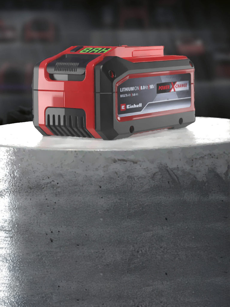 Graphic of an original Einhell battery and counterfeit batteries